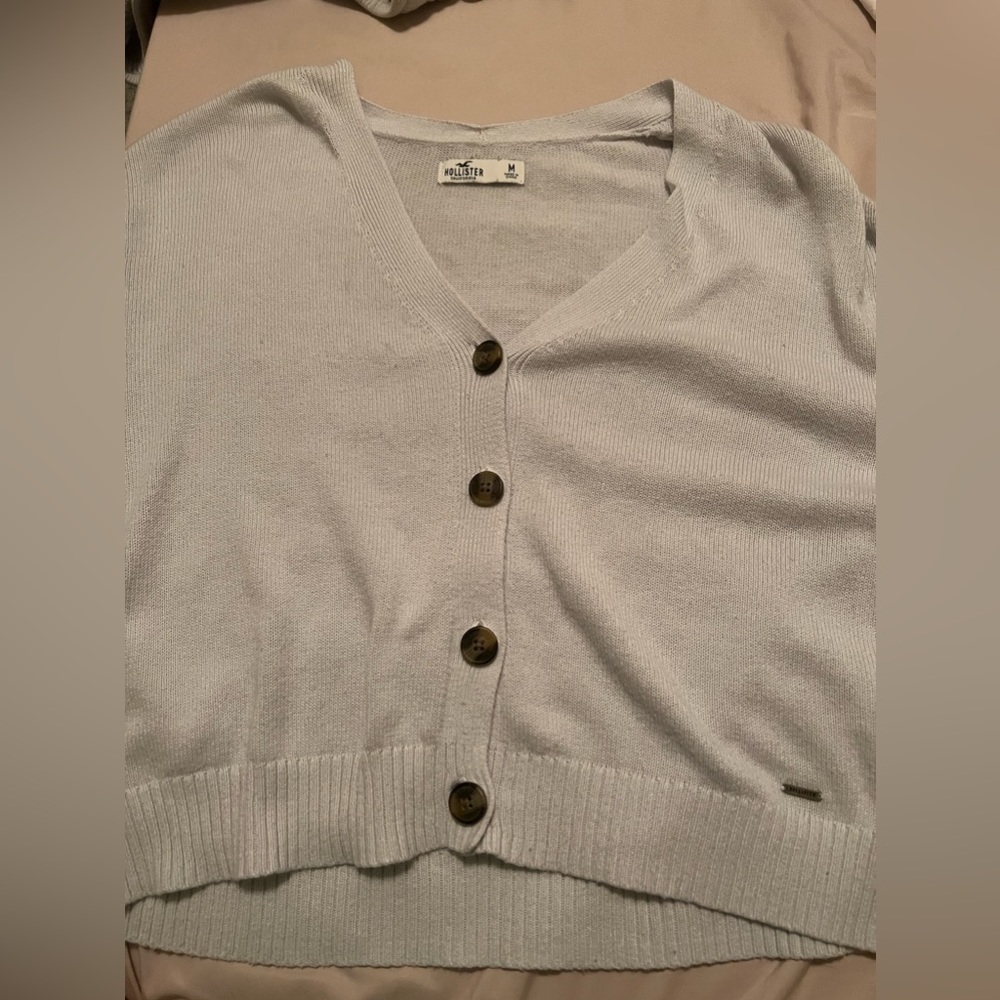 White hollister button up cardigan sweater